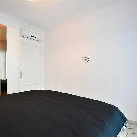 Yekta Atrium Two-room For Rent Just 350 Meters From The Sea In Mahmutlar, Comfortable Living By The Coast Apartament