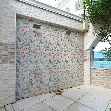 Yekta Atrium Two-room For Rent Just 350 Meters From The Sea In Mahmutlar, Comfortable Living By The Coast Apartament Alanya